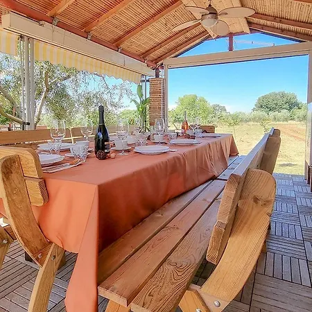 Mediterranes Studio-apartment Mit Liegewiese, Grillbereich Und Hundefreundlich Karpinjan