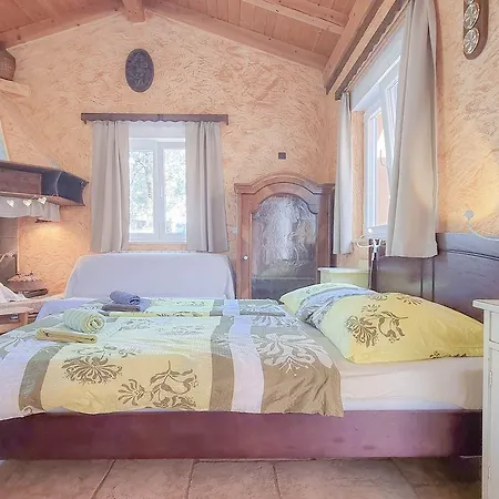 Mediterranes Studio-apartment Mit Liegewiese, Grillbereich Und Hundefreundlich Апартаменты Karpinjan